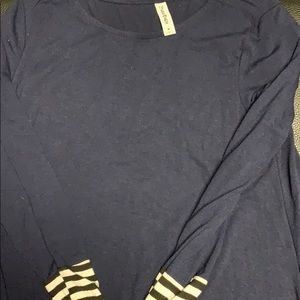 Long sleeved pocked shirt
